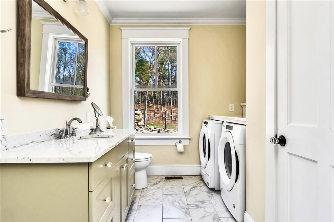 140 Evans Road Glocester, RI 02814 - Photo 17 of 38