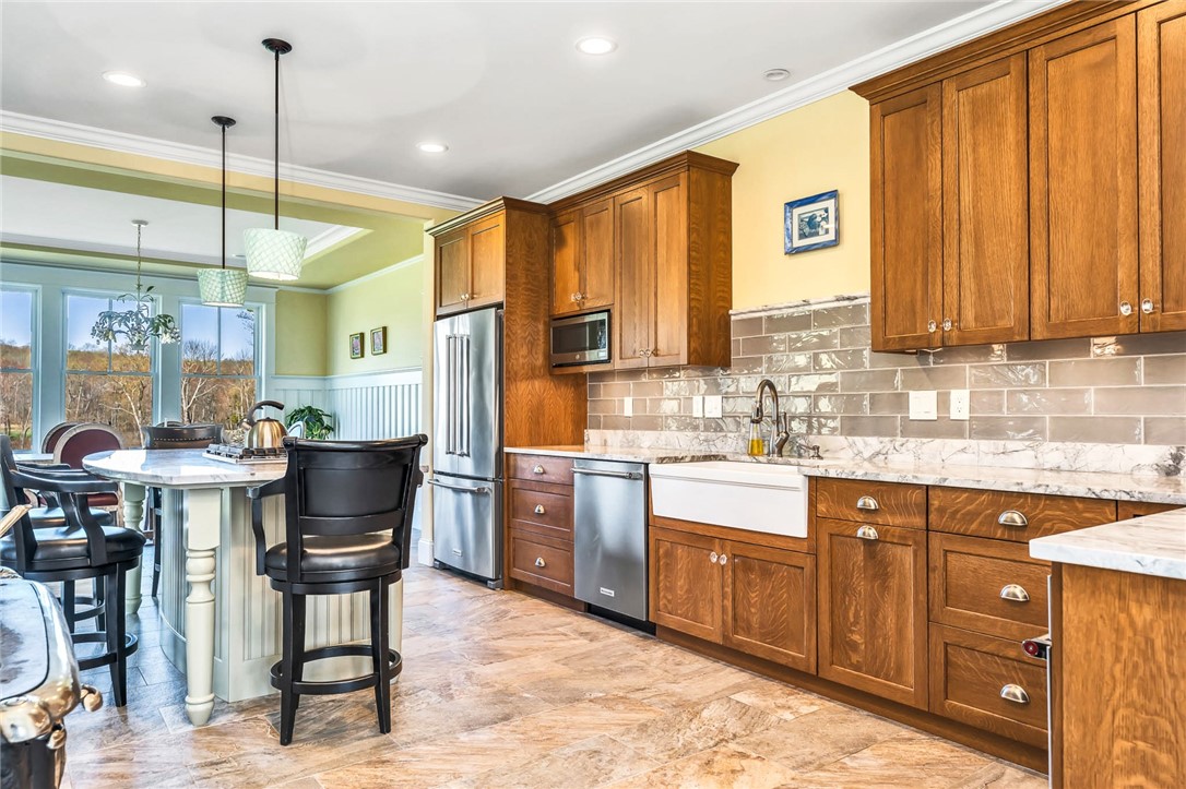 140 Evans Road Glocester, RI 02814 - Photo 9 of 38