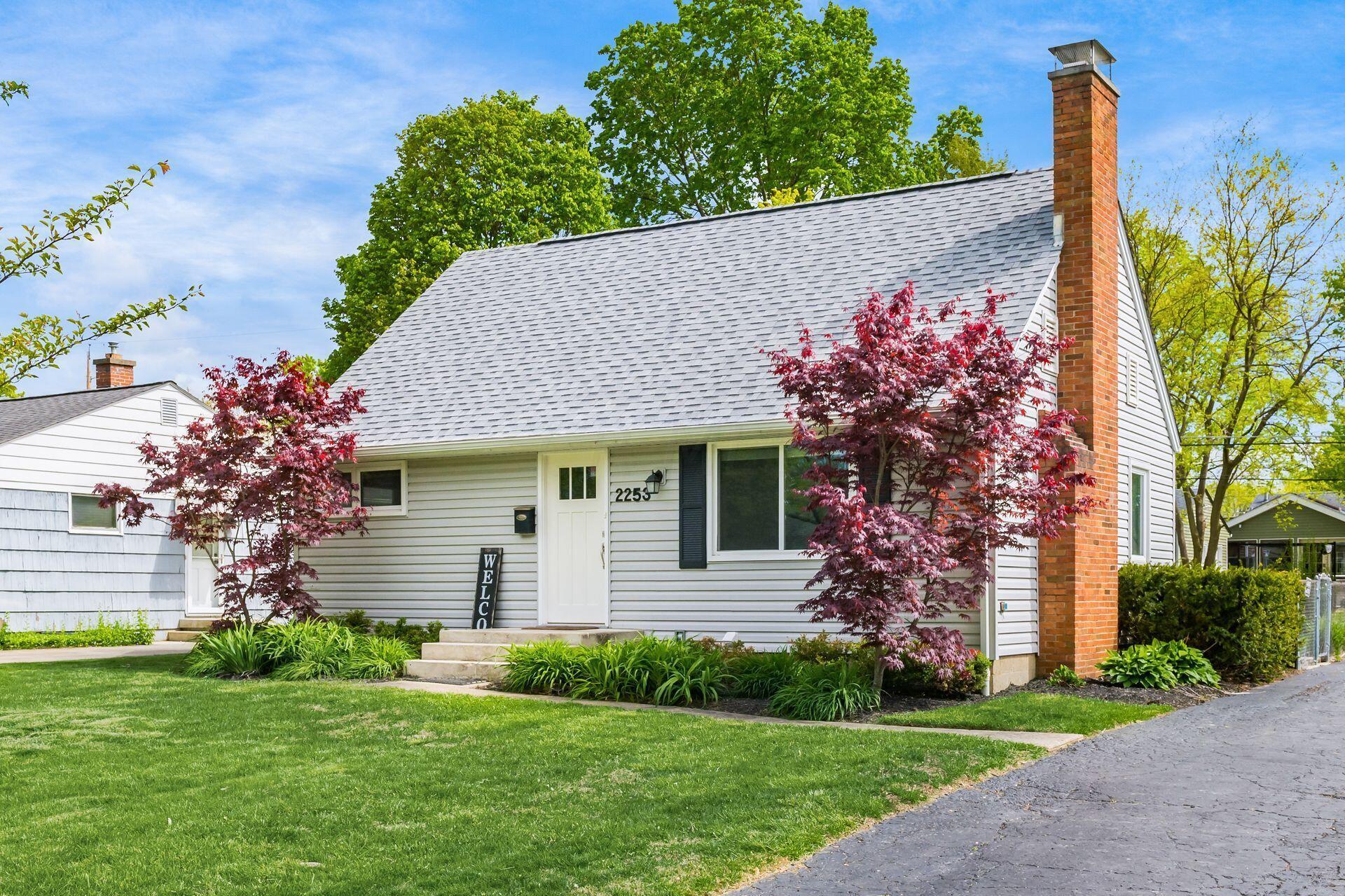2253 Bristol Road Columbus, OH 43221 - Photo 3 of 46 2253 Bristol Road, Columbus, OH 43221