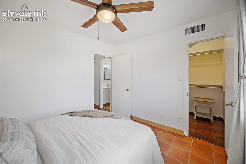 2979 Mesa Road, Unit D Colorado Springs, CO 80904 - Photo 22 of 40 2nd bedroom.
