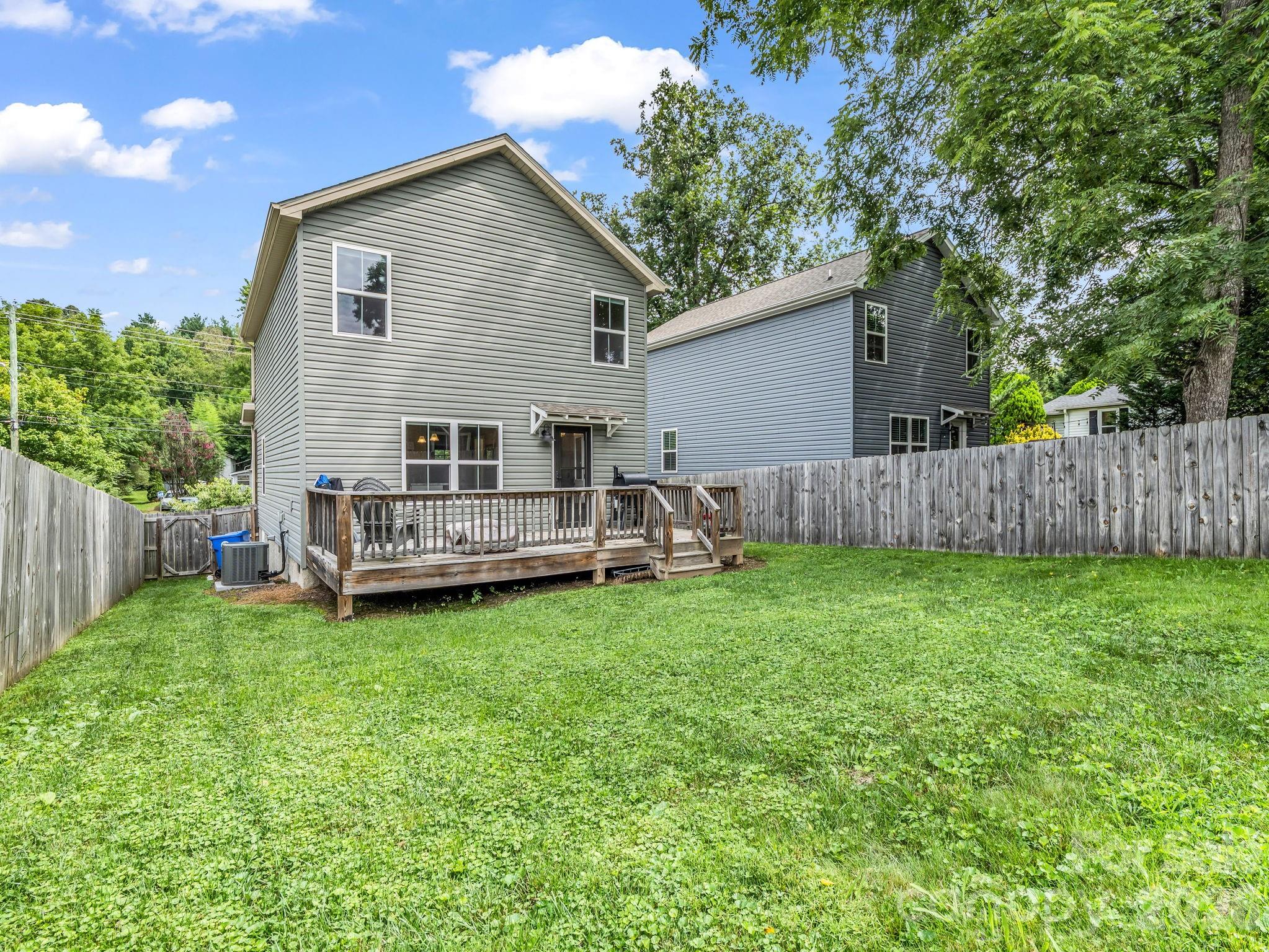 27 Busbee View Road Asheville, NC 28803 - Photo 31 of 43 Gallery Image 31