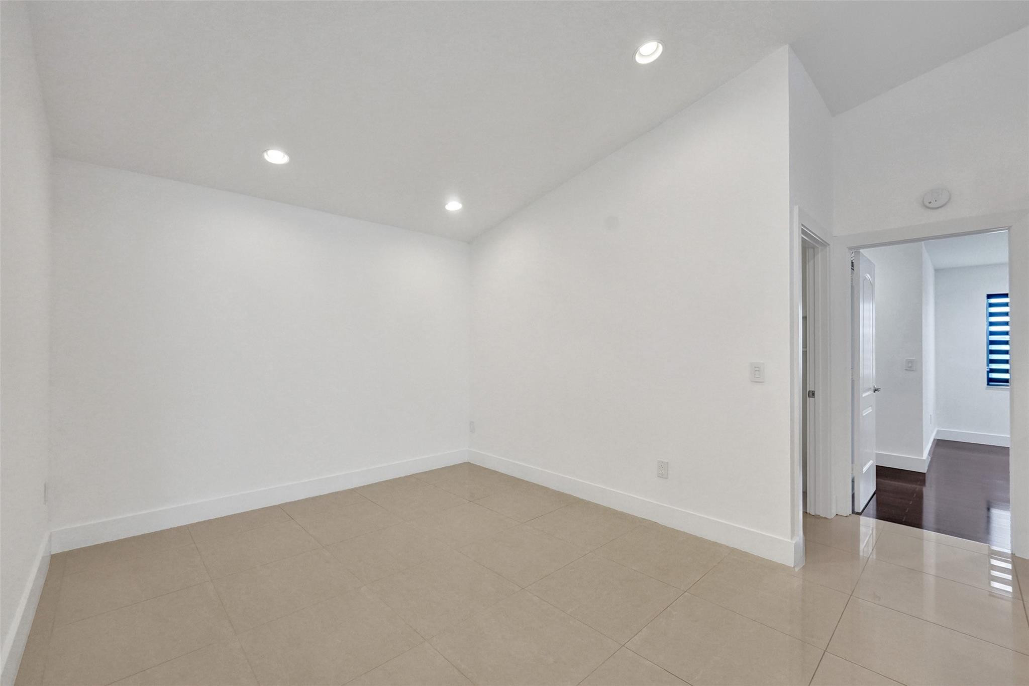 9168 Southwest 20th Street, Unit B Boca Raton, FL 33428 - Photo 5 of 24 Photo 5