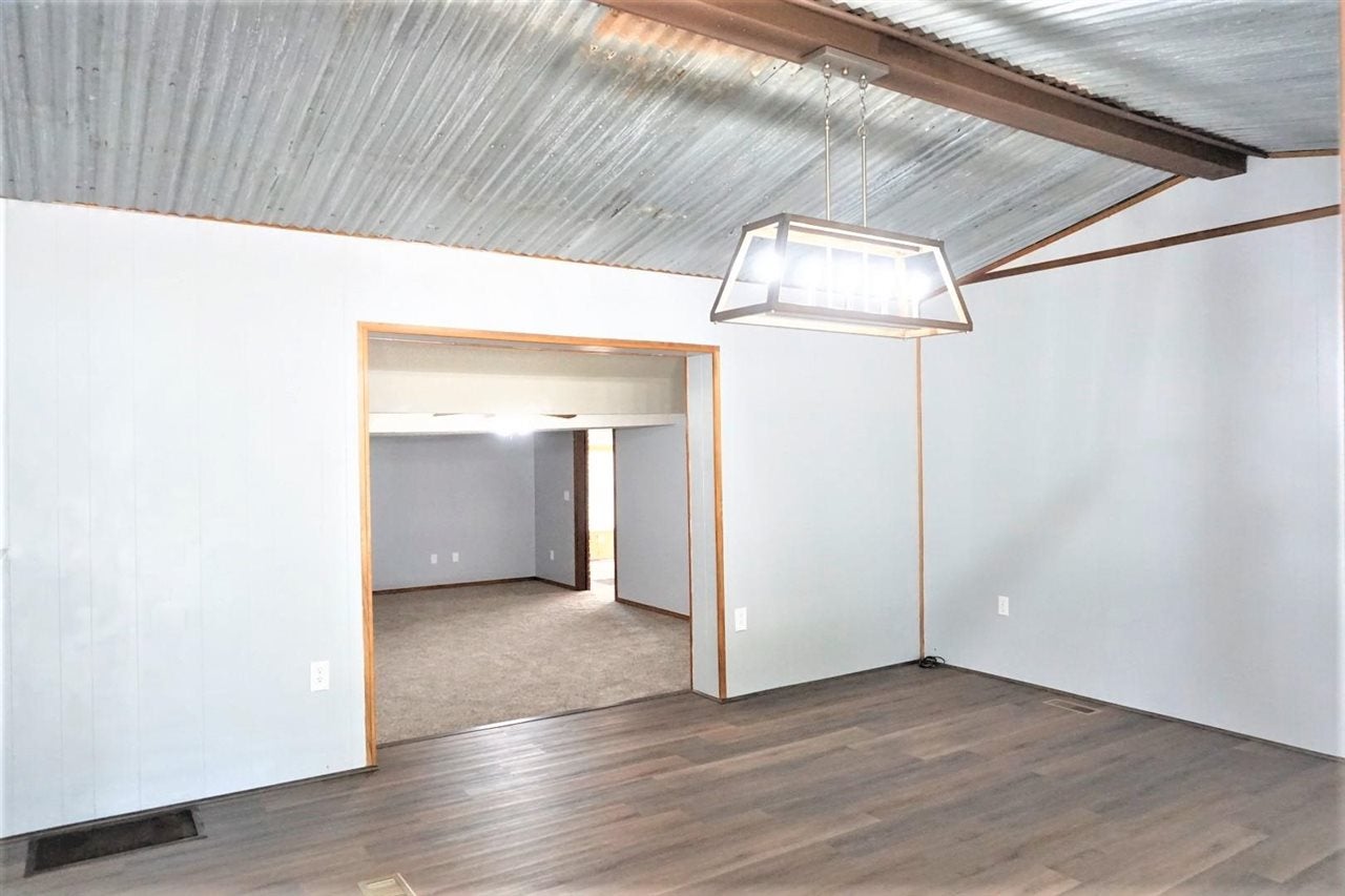 1 Holly Street Perry, OK 73077 - Photo 4 of 36 Gallery Image 4