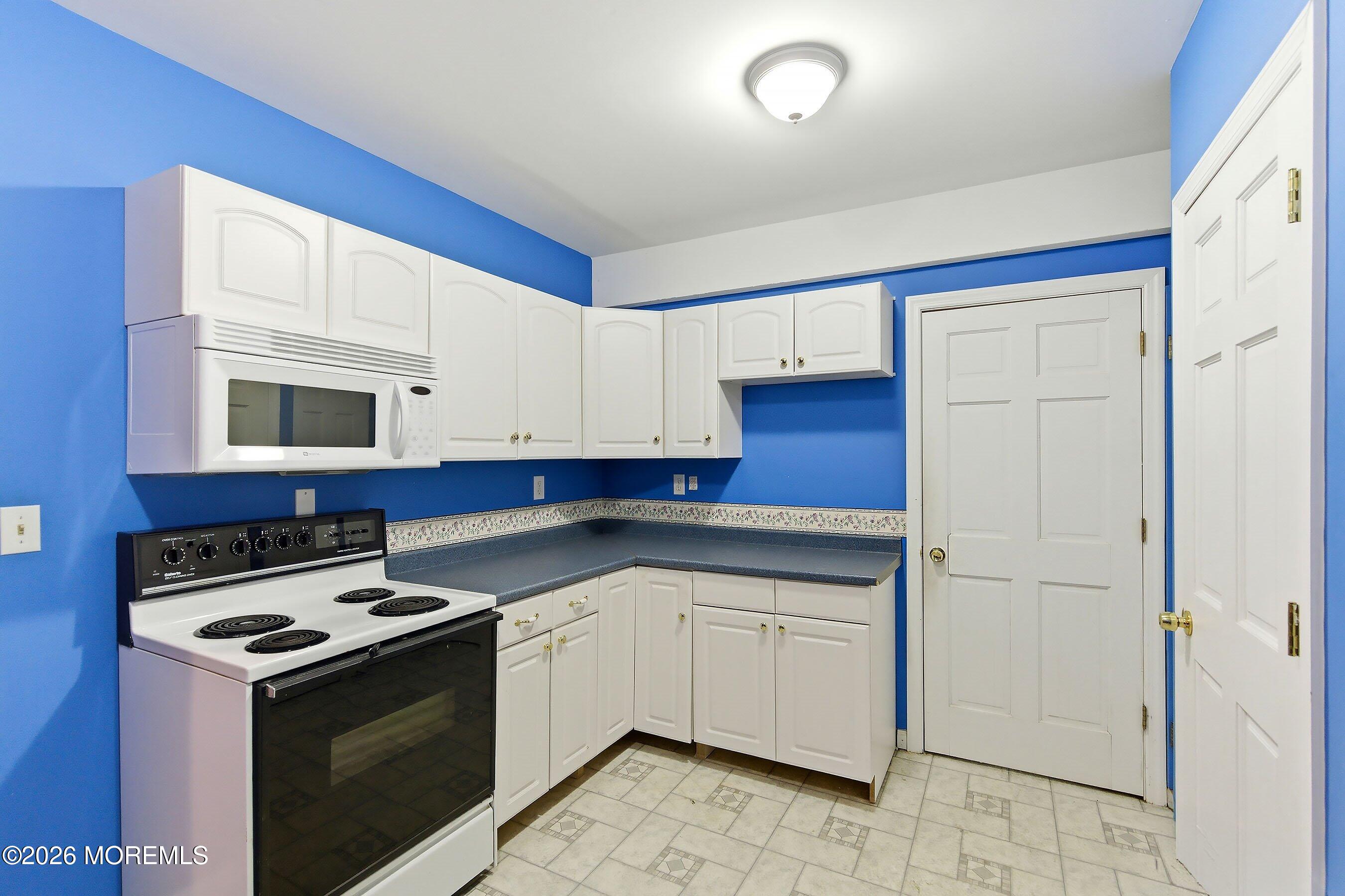 3 Arrowhead Circle Jackson, NJ 08527 - Photo 22 of 25 22-Basement Kitchen