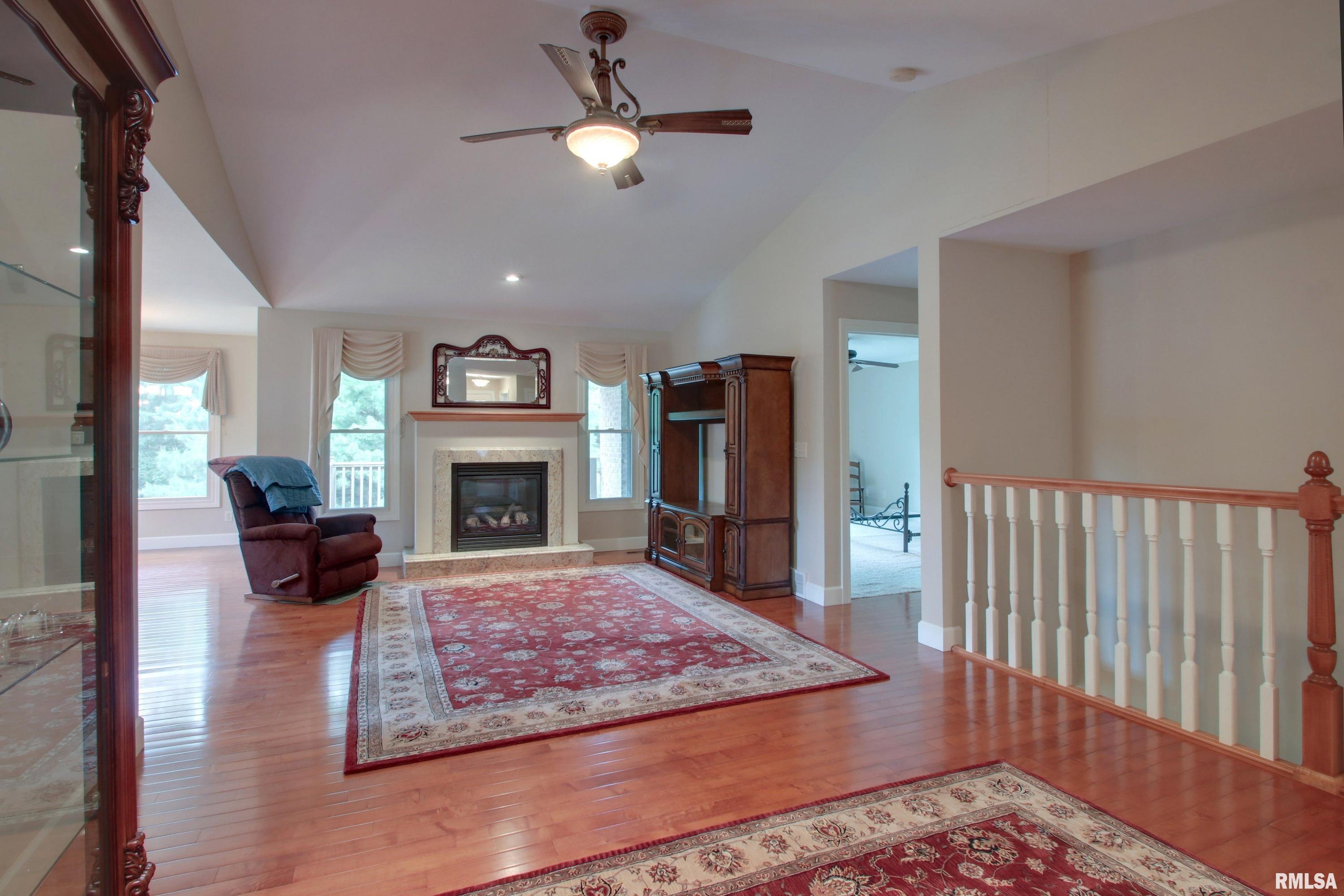 3982 Abbey Ridge Court Quincy, IL 62305 - Photo 9 of 25