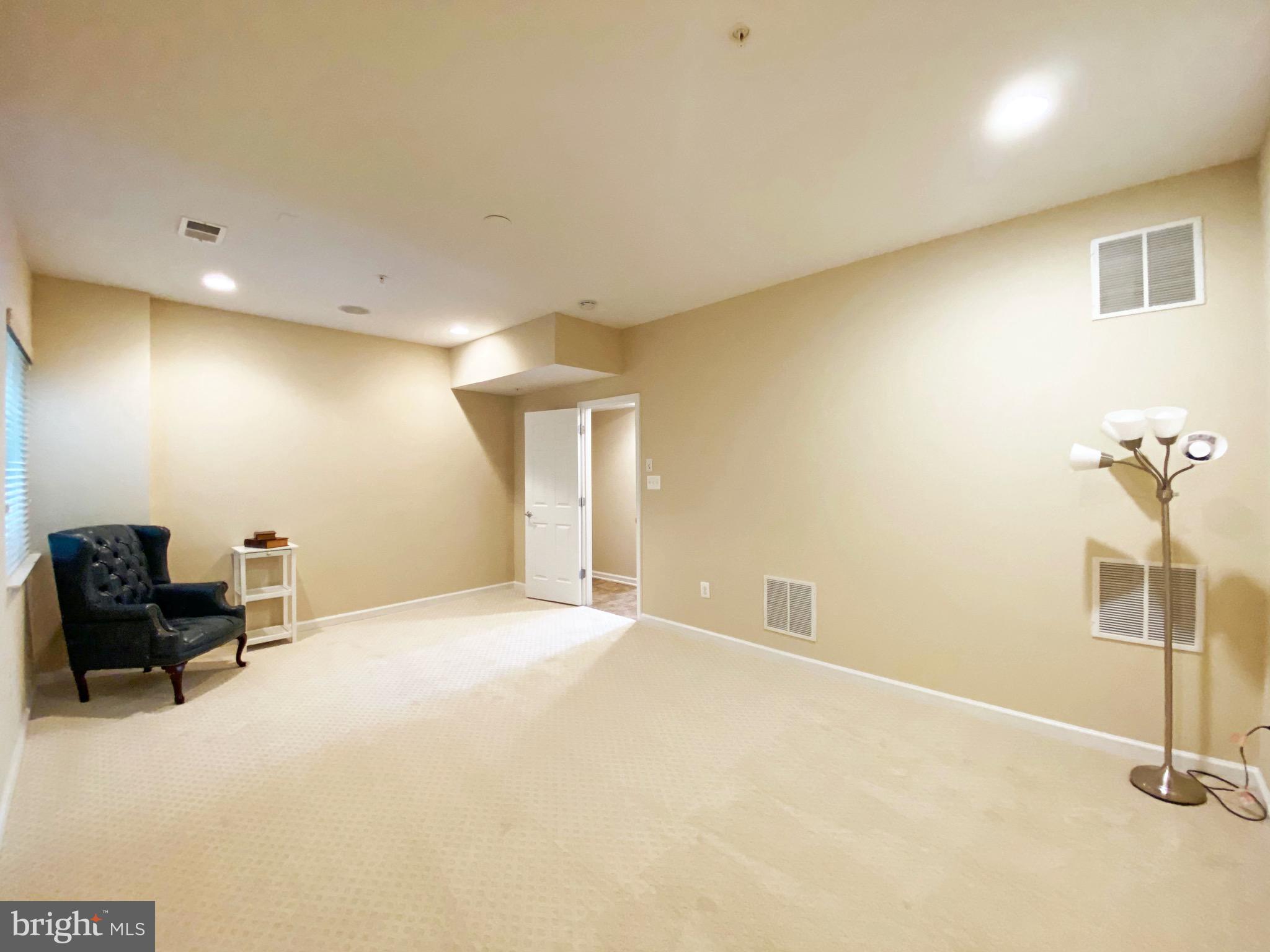 2115 Little Sorrel Way Silver Spring, MD 20902 - Photo 22 of 24 Gallery Image 22