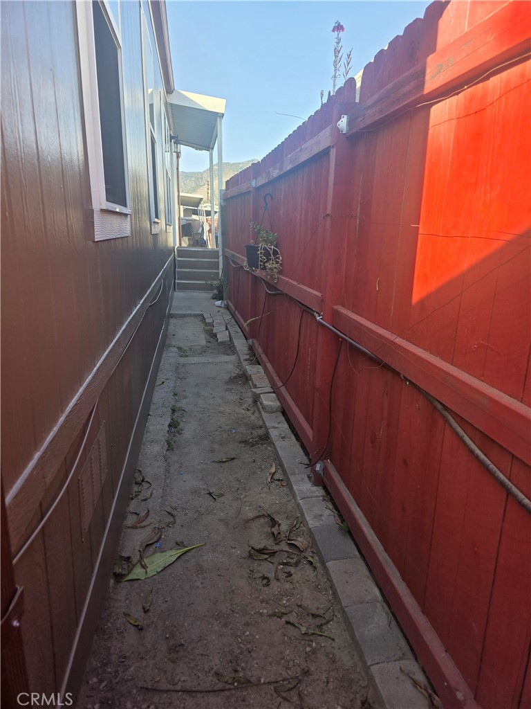 812 North Loren Avenue, Unit 18 Azusa, CA 91702 - Photo 4 of 15