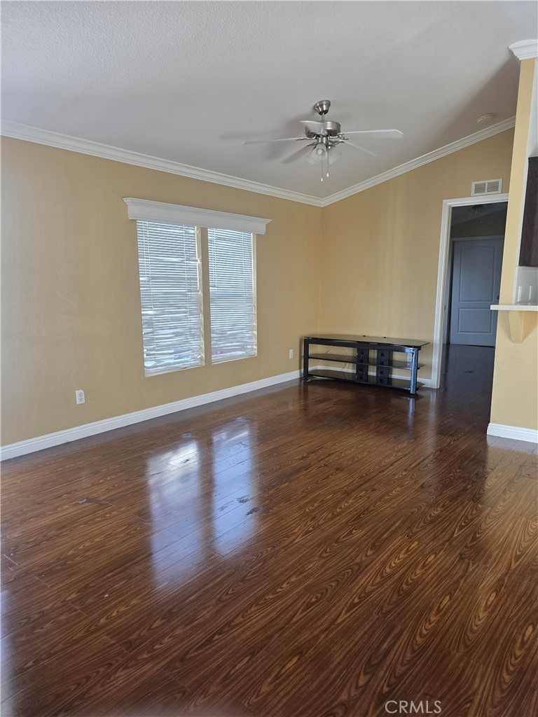 812 North Loren Avenue, Unit 18 Azusa, CA 91702 - Photo 6 of 15