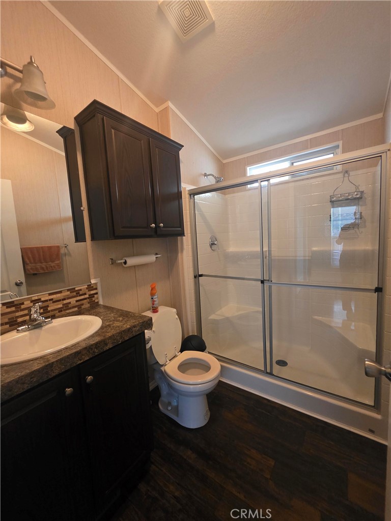 812 North Loren Avenue, Unit 18 Azusa, CA 91702 - Photo 9 of 15