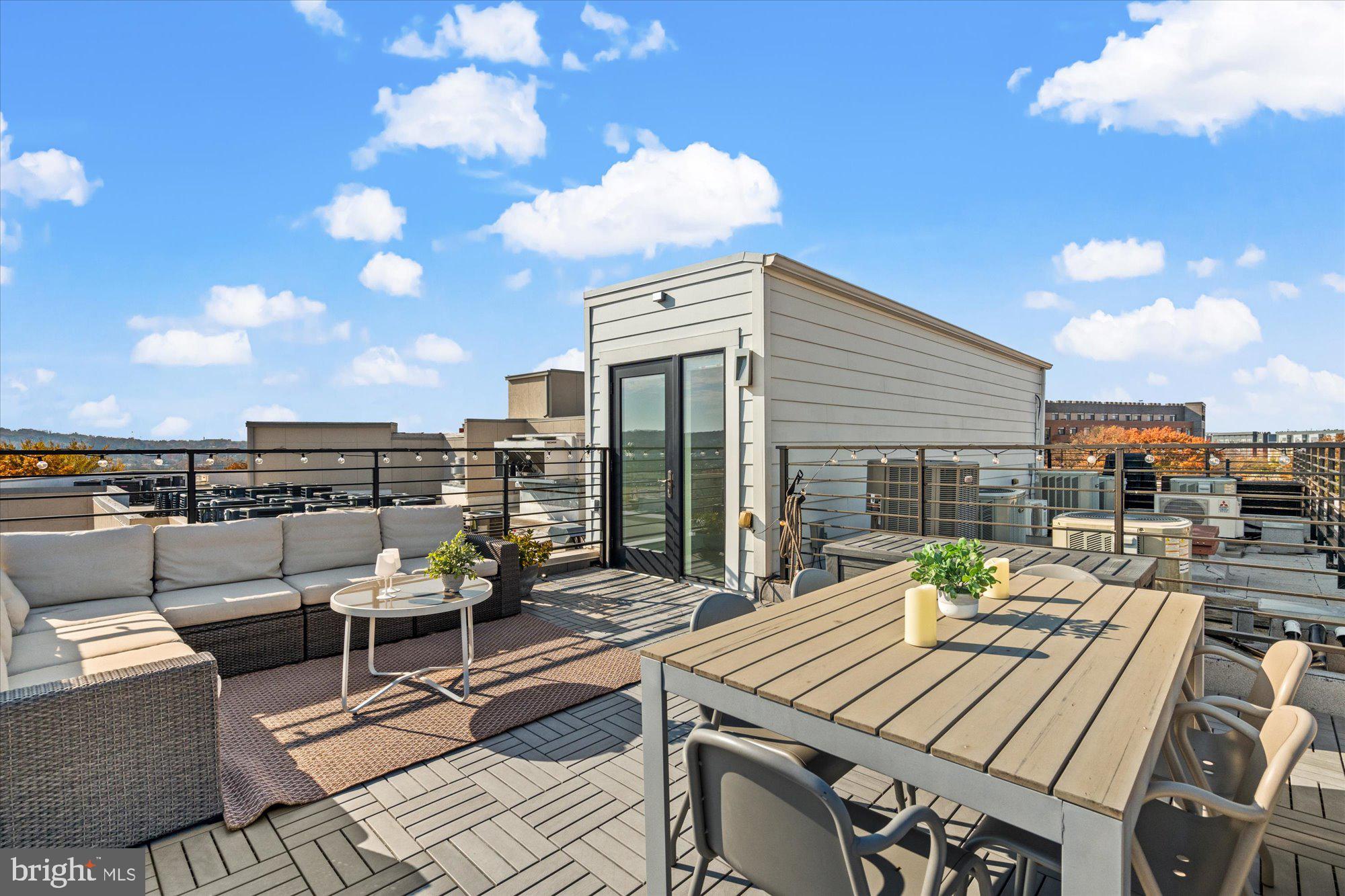 732 15th Street Southeast, Unit 6 Washington, DC 20003 - Photo 40 of 41