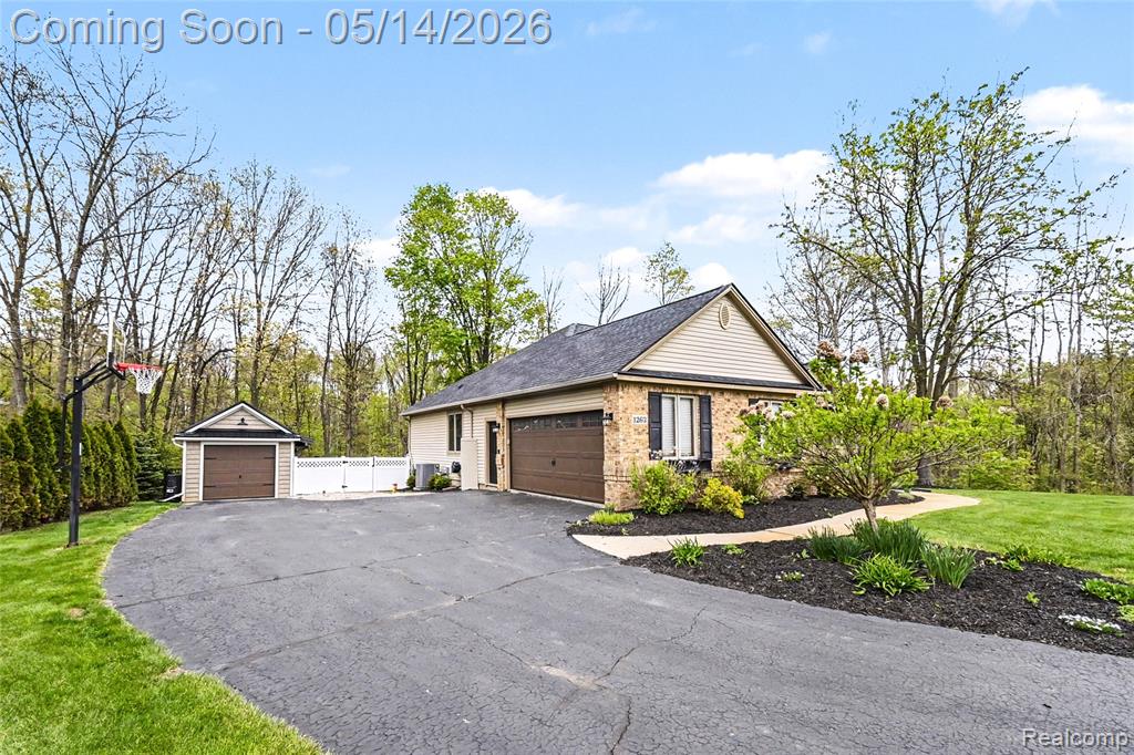1263 Victoria Lane Fenton, MI 48430 - Photo 39 of 44