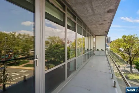 $795,000 | 320 Adolphus Avenue, Unit 404, Cliffside Park, NJ 07010