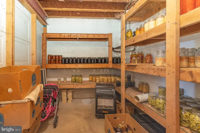 a view of a storage & utility room