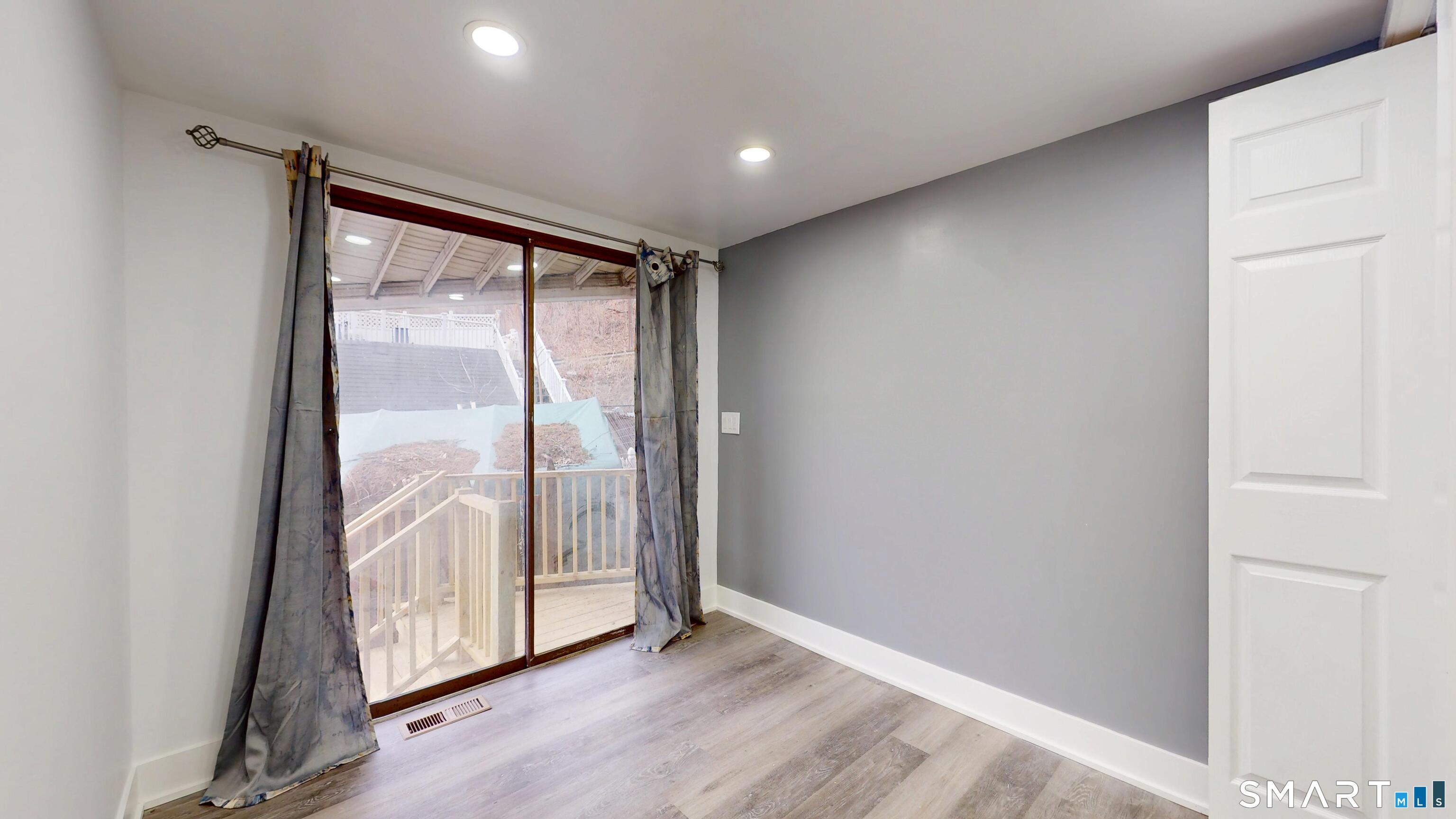 30 Pond Street Naugatuck, CT 06770 - Photo 11 of 36