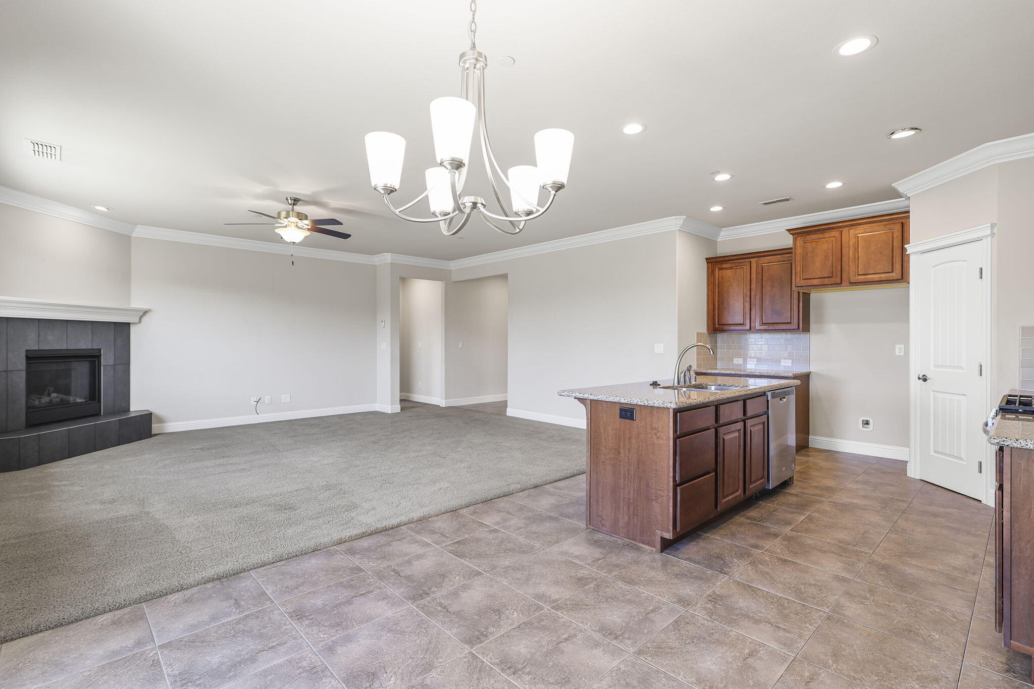 150 Trek Lane Redding, CA 96003 - Photo 11 of 29 Kitchen/ Dining Area