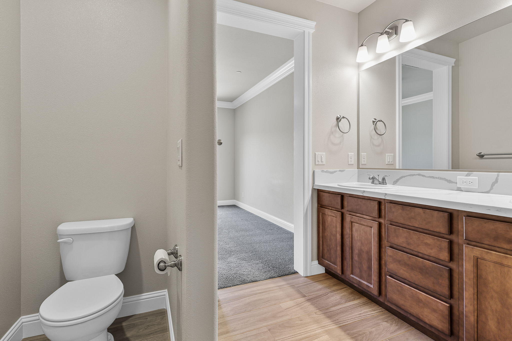 150 Trek Lane Redding, CA 96003 - Photo 15 of 29 Master Bathroom