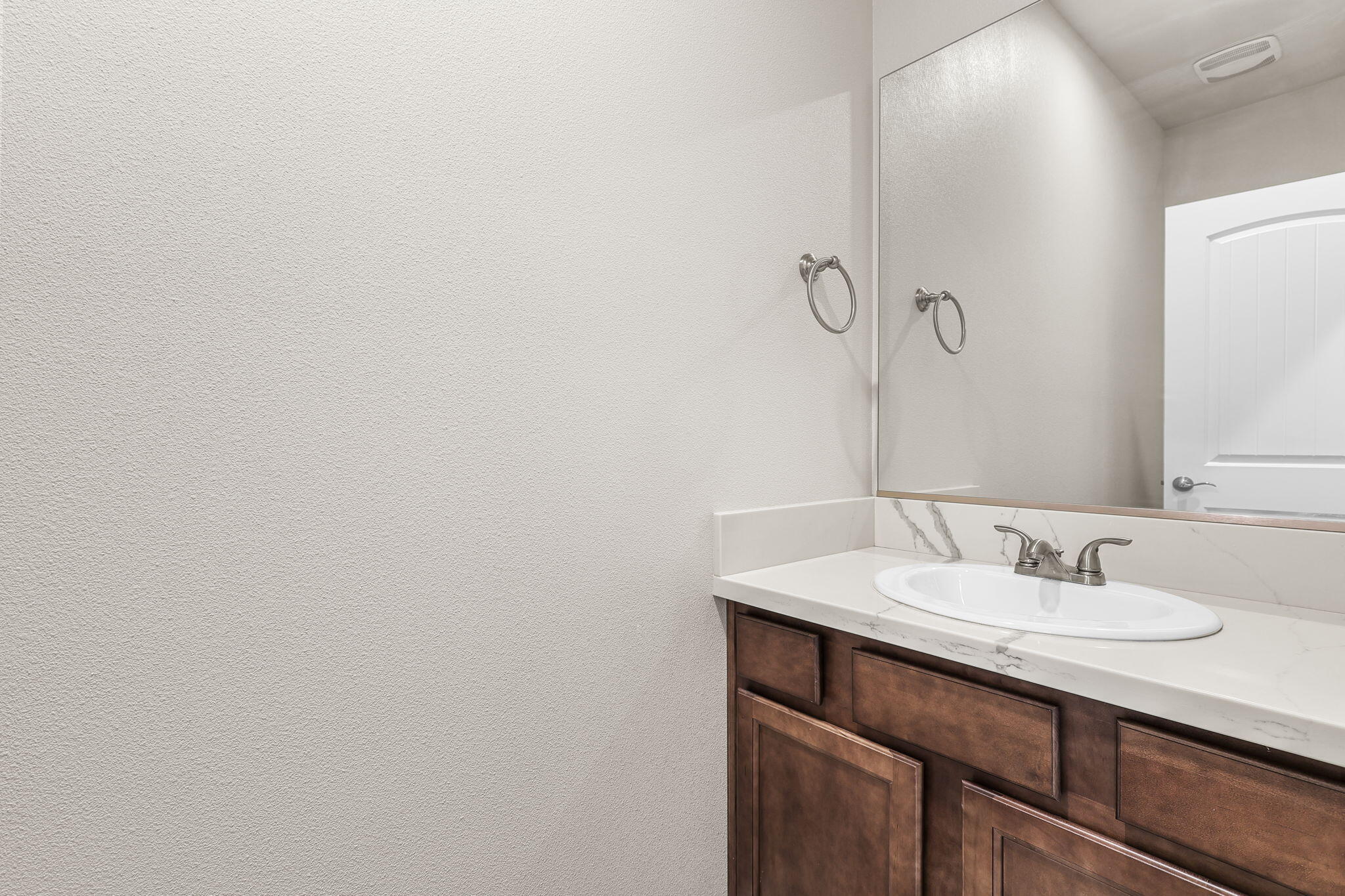 150 Trek Lane Redding, CA 96003 - Photo 19 of 29 Half Bath