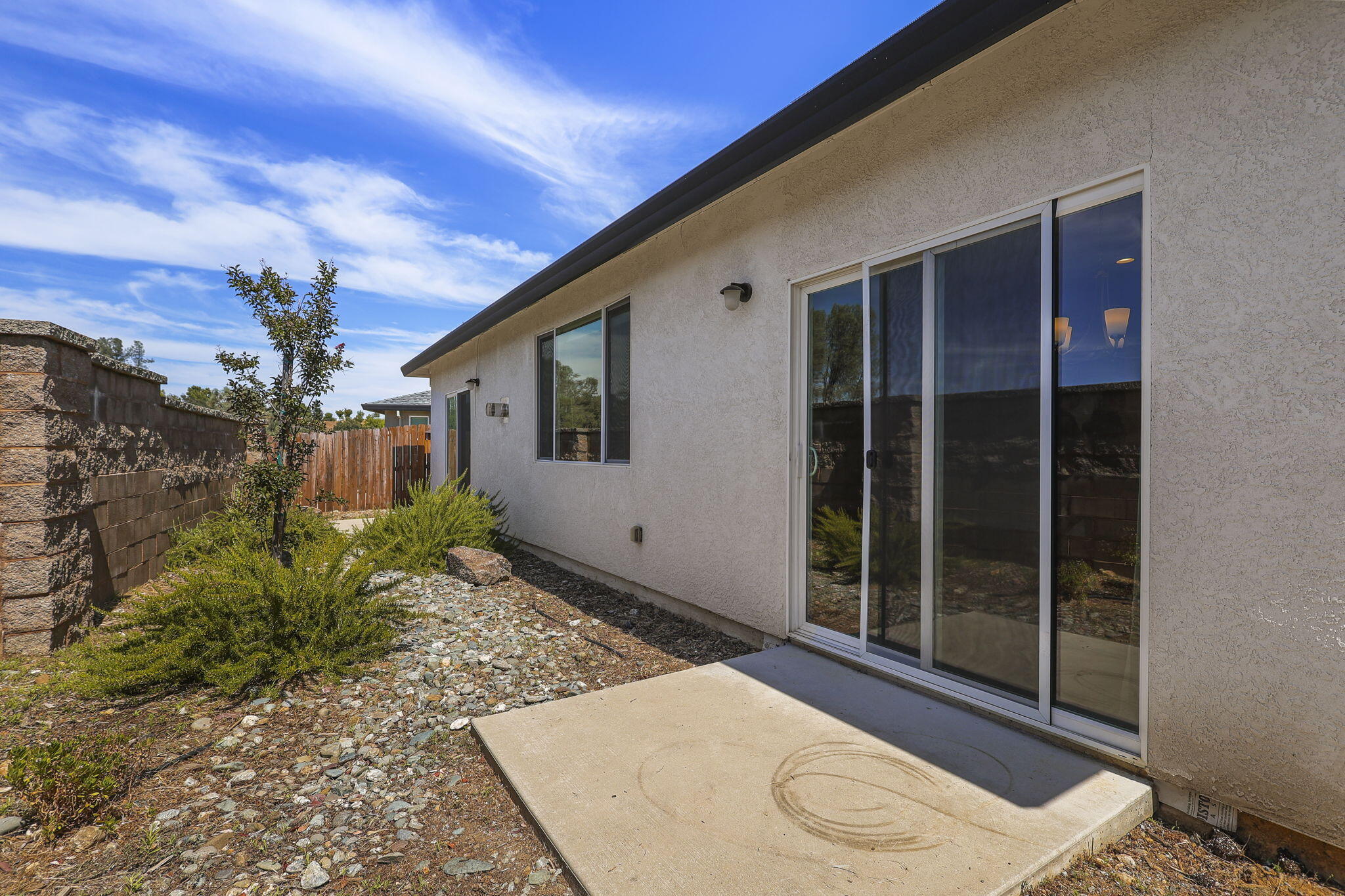 150 Trek Lane Redding, CA 96003 - Photo 27 of 29 Backyard