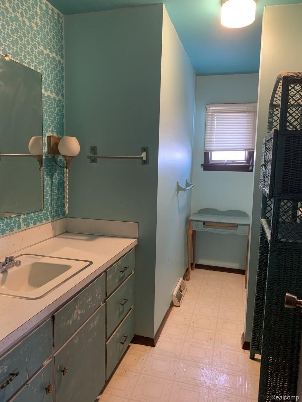 3825 Millington Road Millington, MI 48746 - Photo 5 of 13 thumbnail_IMG_1117.jpg