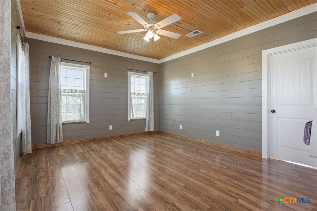 15629 Romberg Road Holland, TX 76534 - Photo 11 of 48 living room