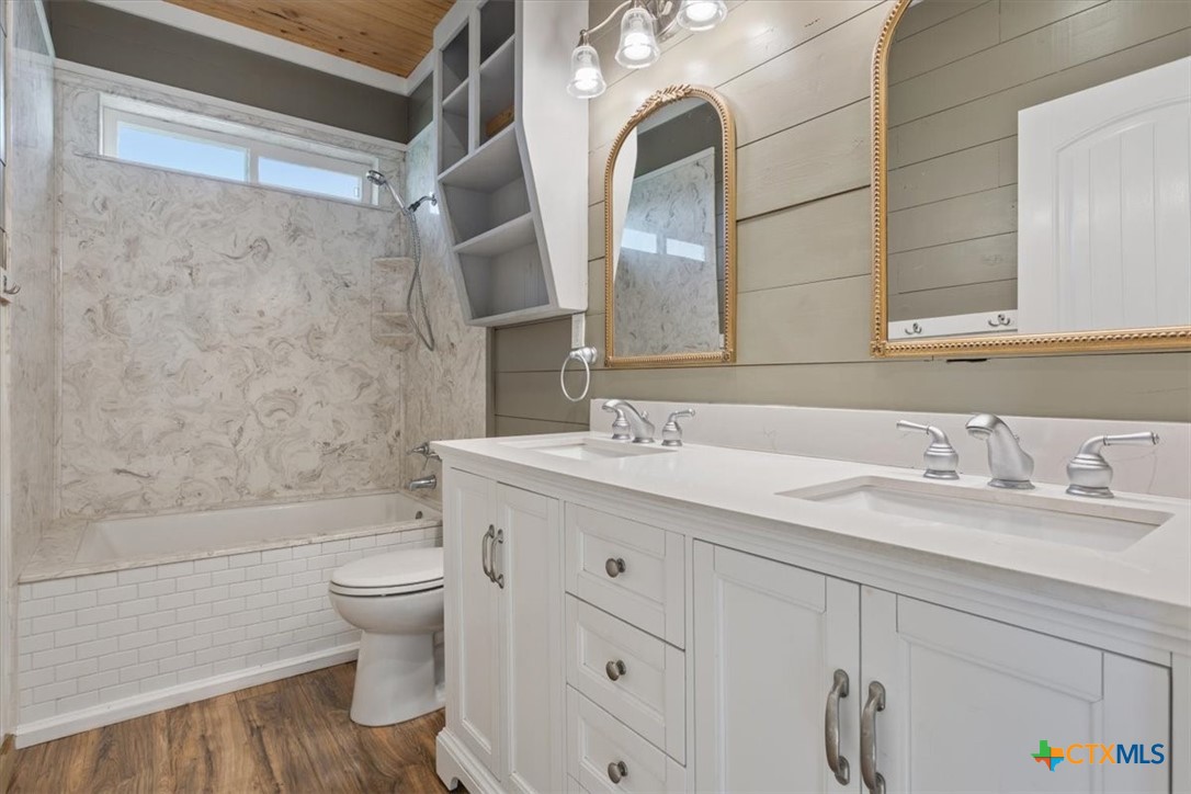 15629 Romberg Road Holland, TX 76534 - Photo 31 of 48 primary bathroom