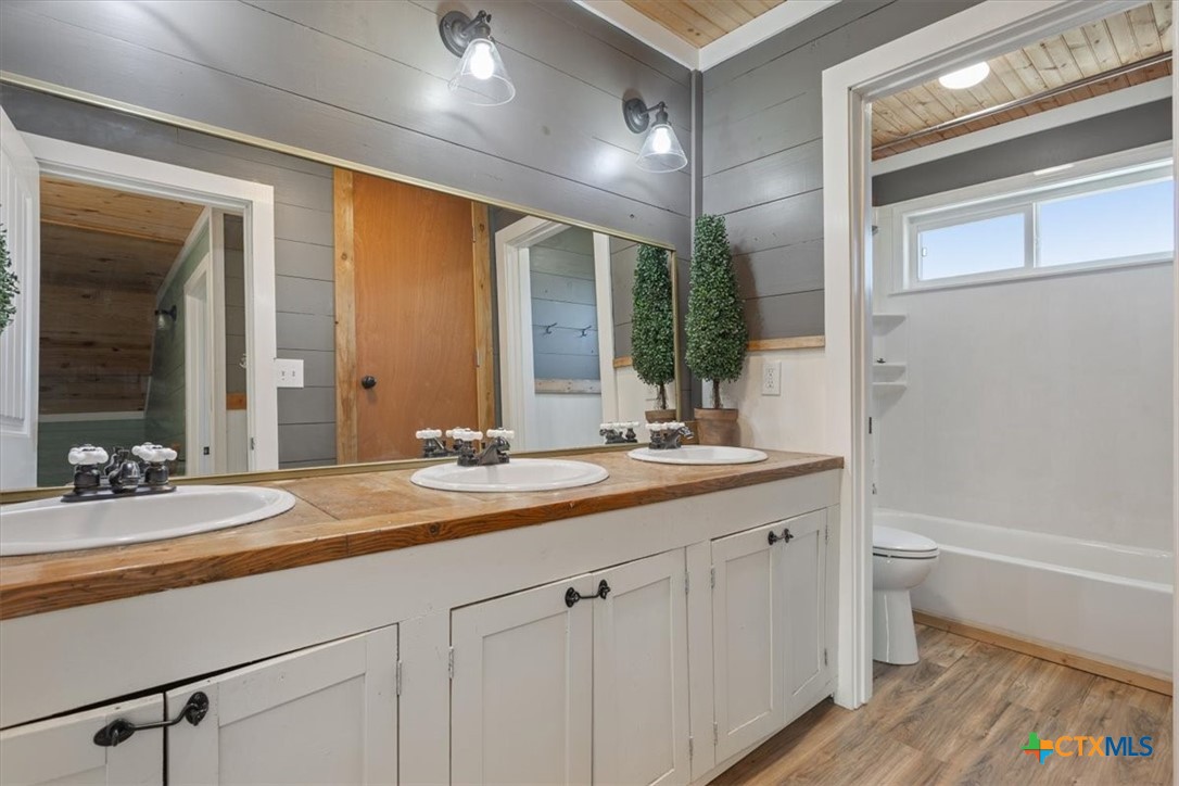 15629 Romberg Road Holland, TX 76534 - Photo 41 of 48 full double vanity bathroom upstairs