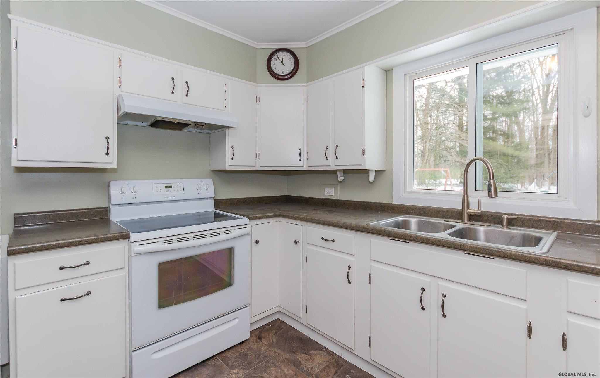 304 Reynolds Road Moreau, NY 12828 - Photo 6 of 40 Photo 6