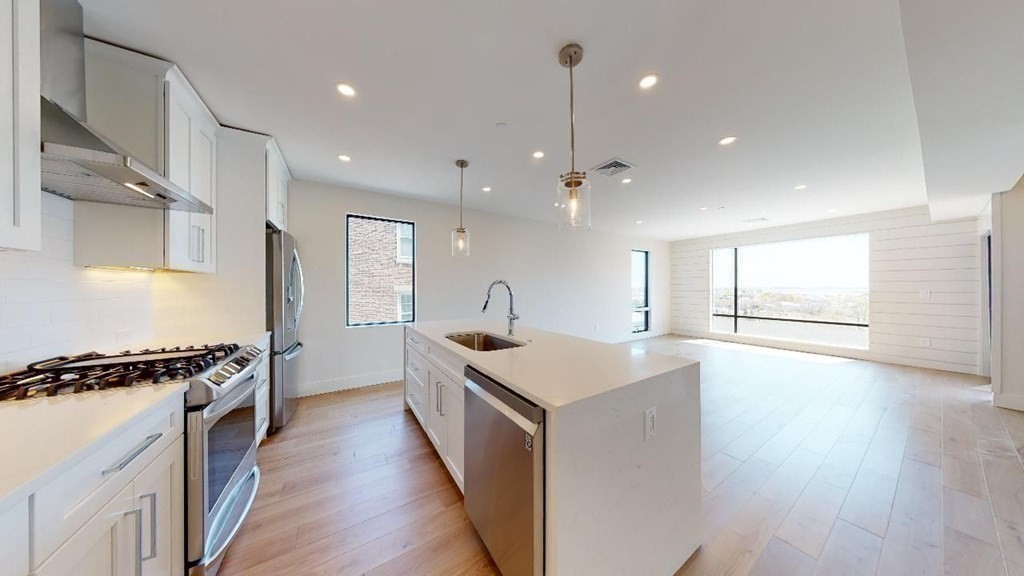 41 Gladstone Street, Unit 2 Boston, MA 02128 - Photo 2 of 30