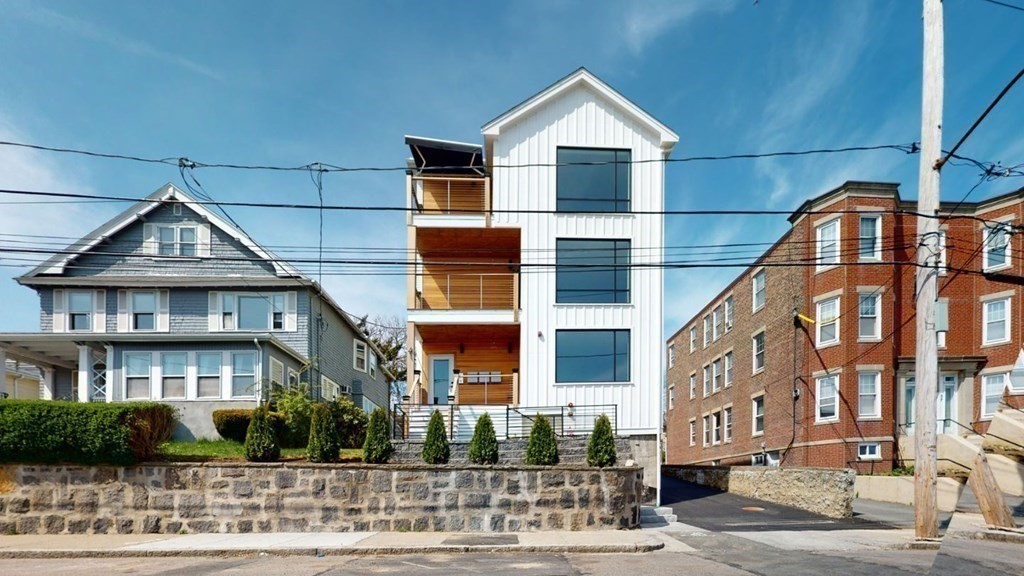41 Gladstone Street, Unit 2 Boston, MA 02128 - Photo 3 of 30