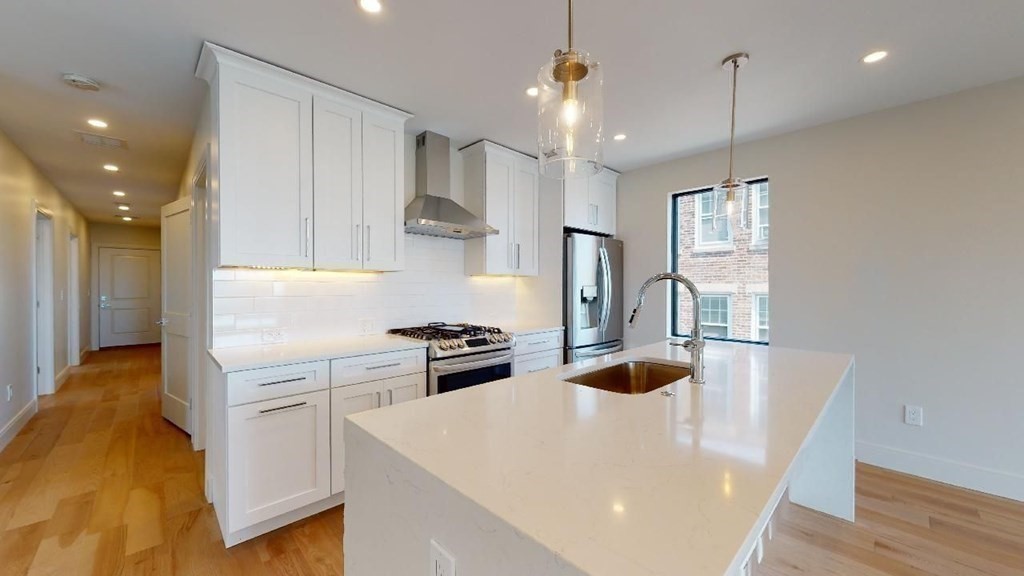 41 Gladstone Street, Unit 2 Boston, MA 02128 - Photo 6 of 30