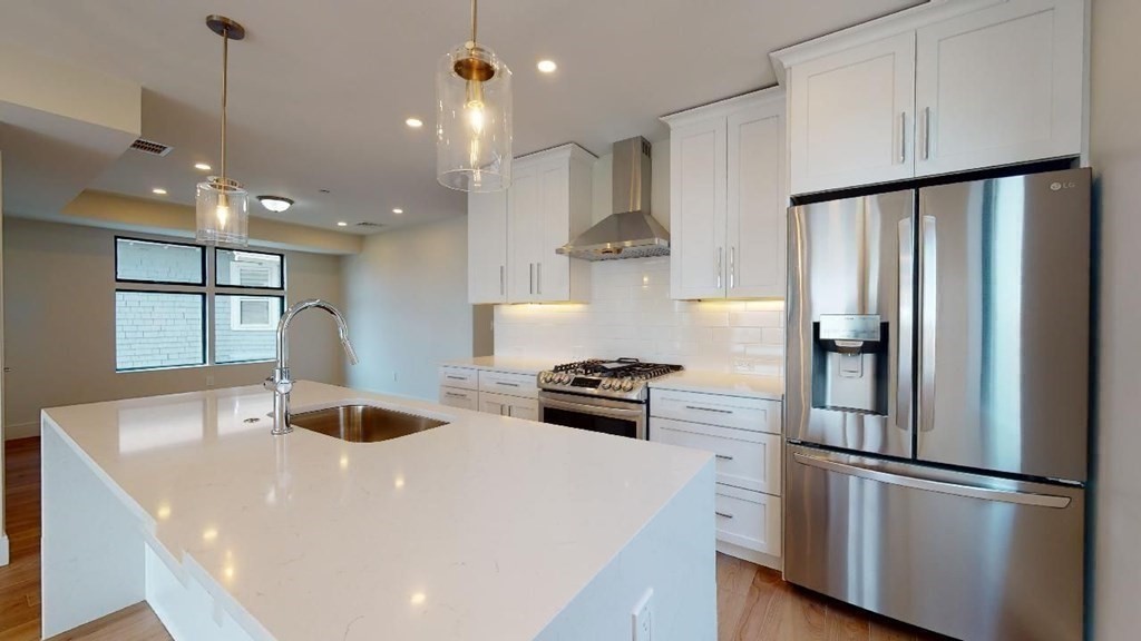 41 Gladstone Street, Unit 2 Boston, MA 02128 - Photo 7 of 30