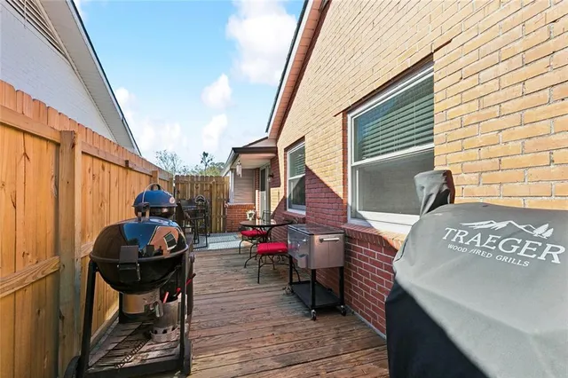 $275,900 | 2 Bradley Place, Kenner, LA 70065