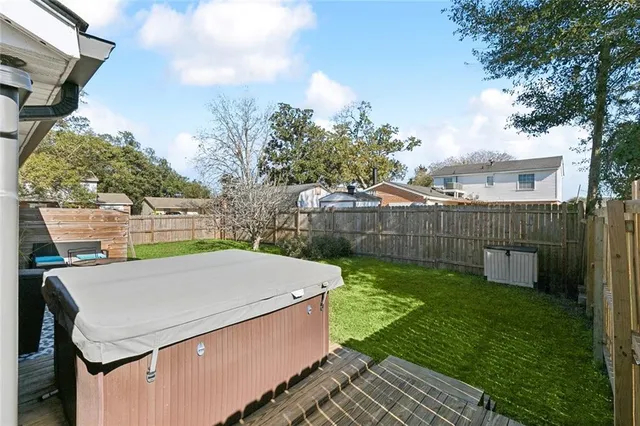 $275,900 | 2 Bradley Place, Kenner, LA 70065