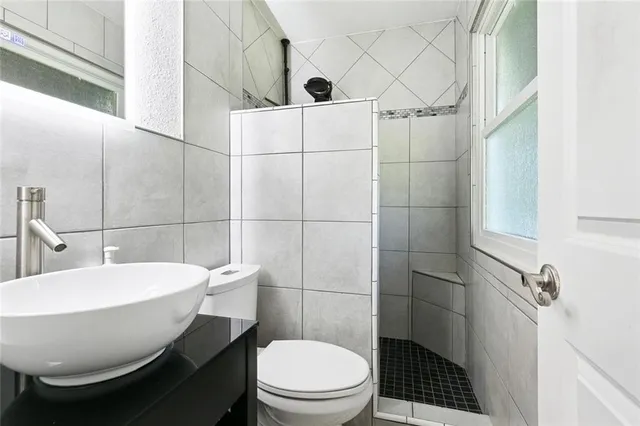 $275,900 | 2 Bradley Place, Kenner, LA 70065