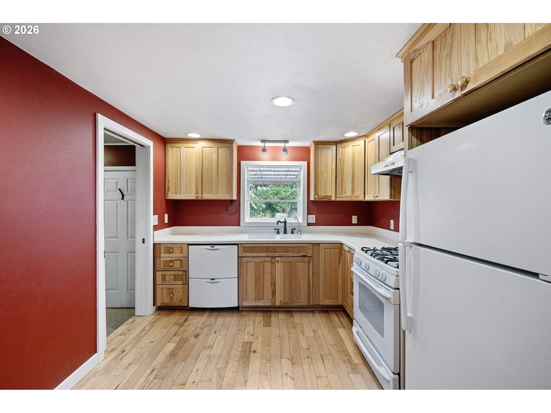 940 West N Street Springfield, OR 97477 - Photo 11 of 38