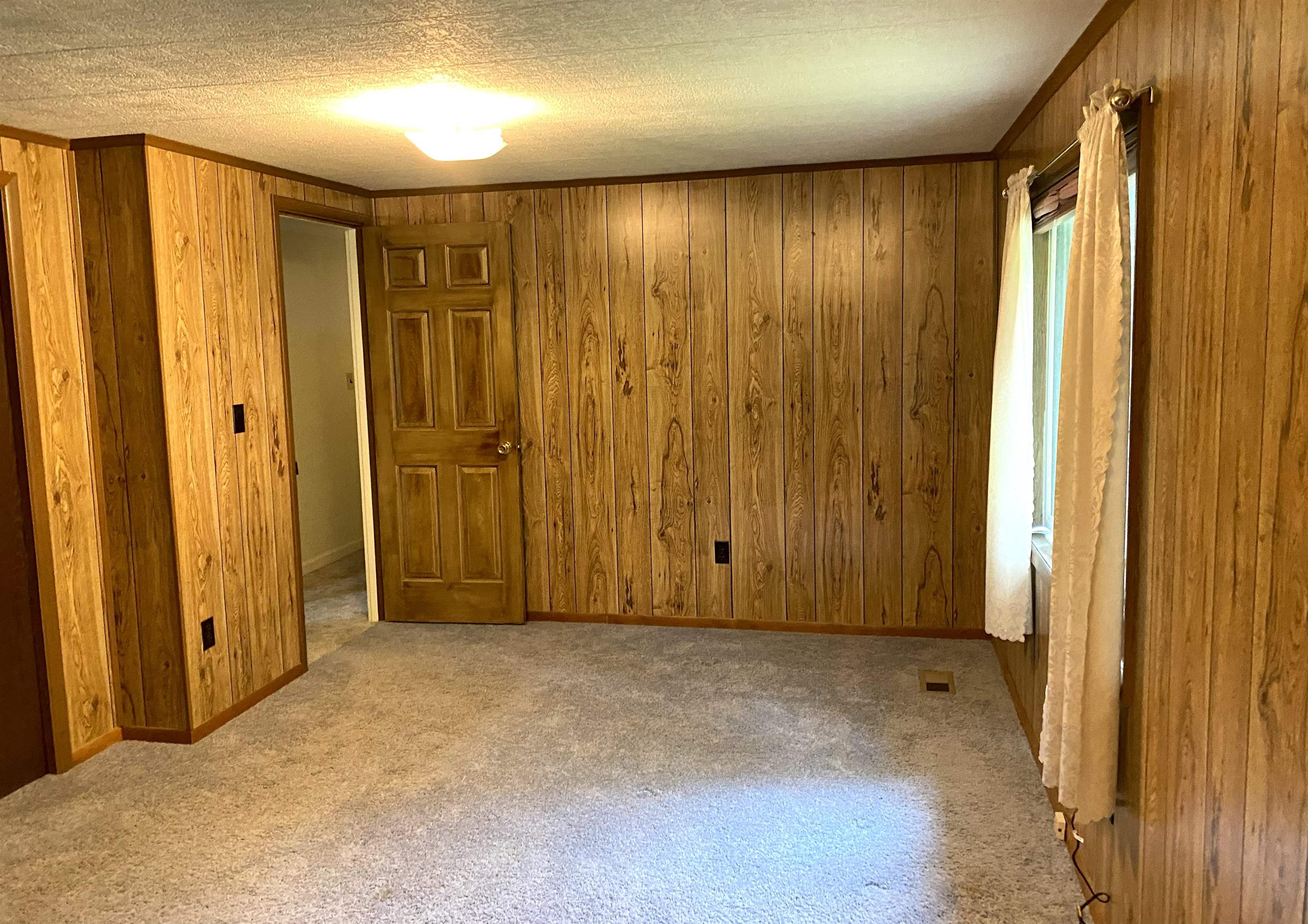 9246 South Cedar Run Road Traverse City, MI 49684 - Photo 32 of 55 1902365-31.JPG