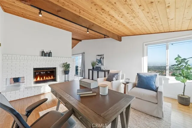 $2,400,000 | 26602 Fond Du Lac Road, Rancho Palos Verdes, CA 90275