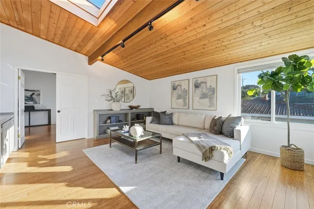 $2,400,000 | 26602 Fond Du Lac Road, Rancho Palos Verdes, CA 90275