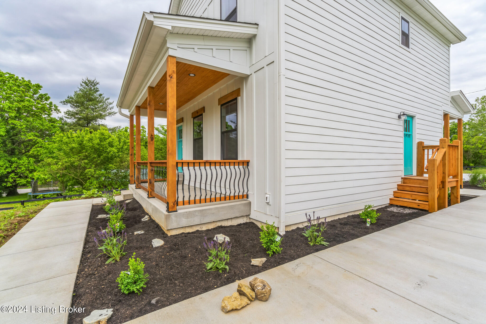3435 Conner Station Road Simpsonville, KY 40067 - Photo 22 of 24 Right Side