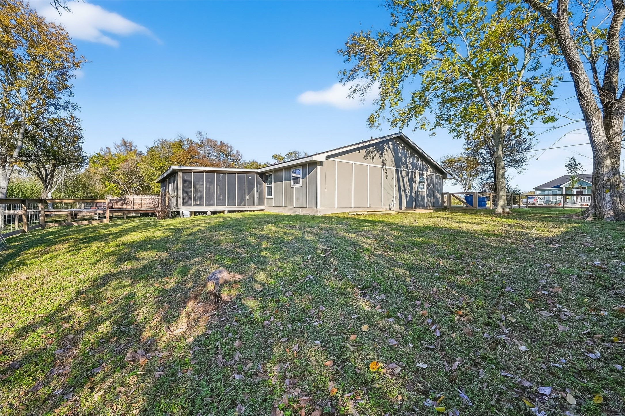 1910 Duncan Drive Oyster Creek, TX 77541 - Photo 33 of 42