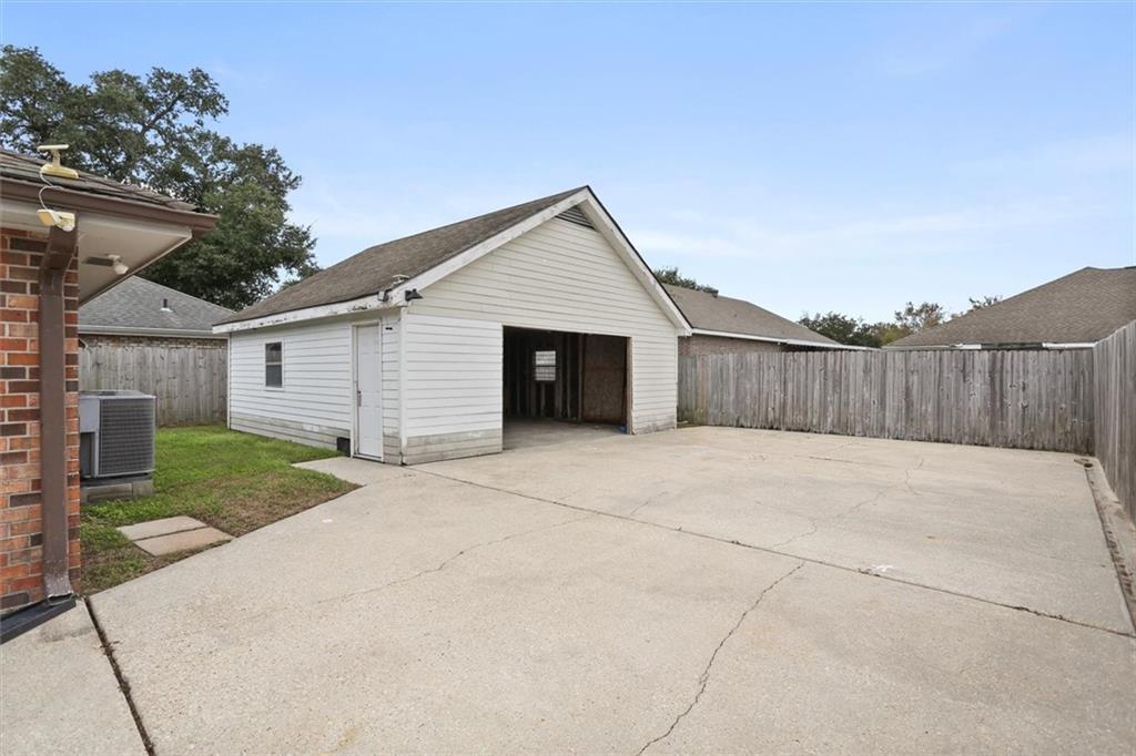 3012 Oak Drive Violet, LA 70092 - Photo 14 of 16