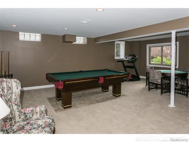 2248 South Shore Court Rochester Hills, MI 48307 - Photo 34 of 54