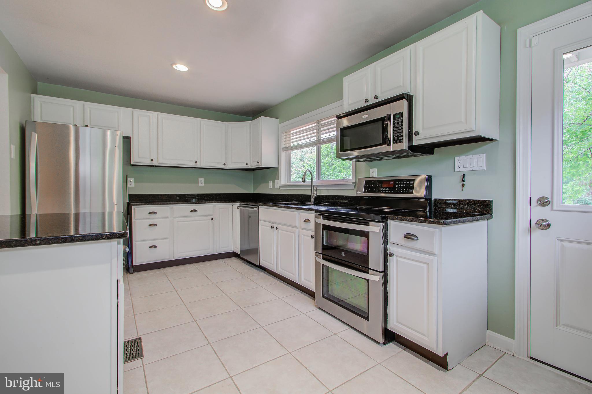 1012 Brice Road Rockville, MD 20852 - Photo 9 of 33 Kitchen