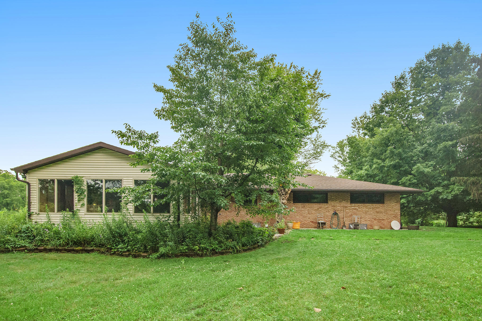 8289 Chapel Road Niles, MI 49120 - Photo 21 of 27 DSC04829