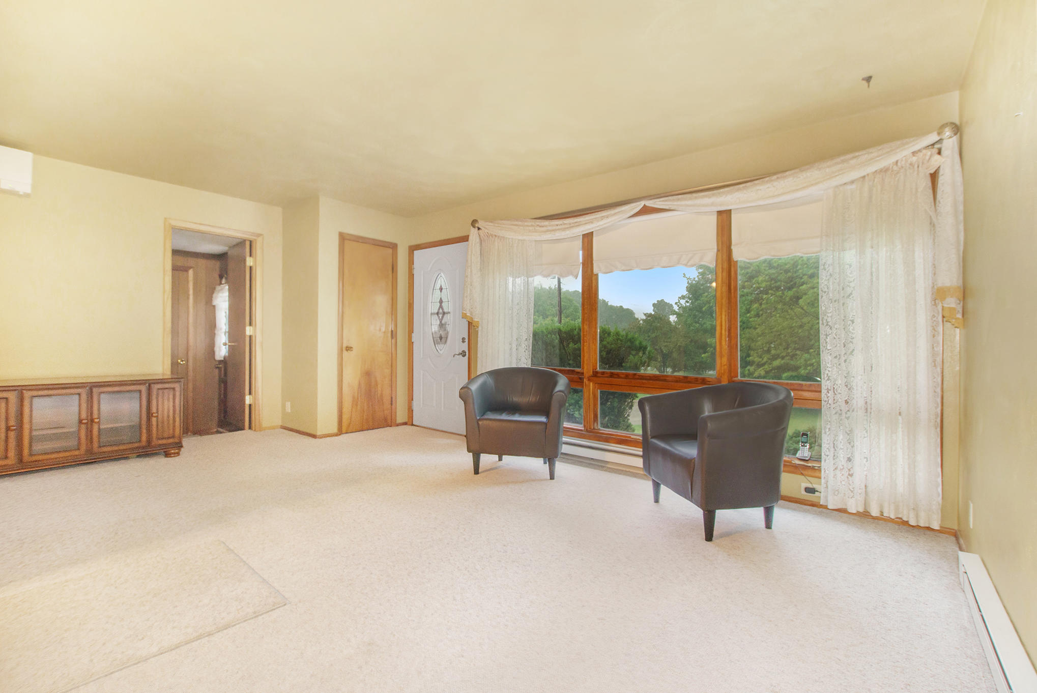 8289 Chapel Road Niles, MI 49120 - Photo 3 of 27 DSC04839