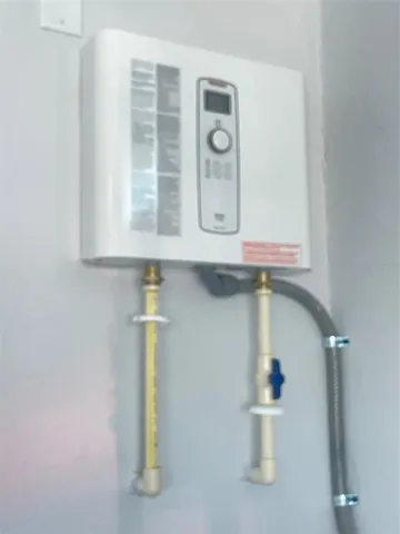 $349,900 | 549 East Tarpon Boulevard Northwest, Port Charlotte, FL 33952