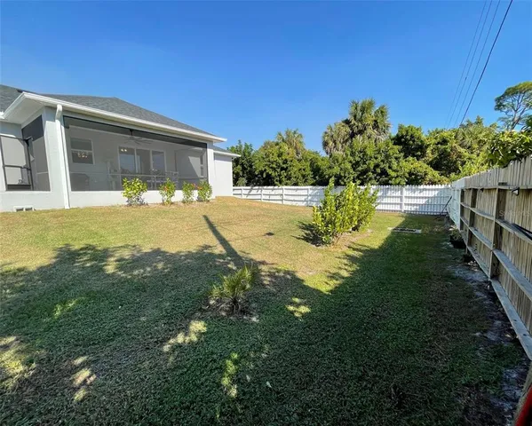$349,900 | 549 East Tarpon Boulevard Northwest, Port Charlotte, FL 33952