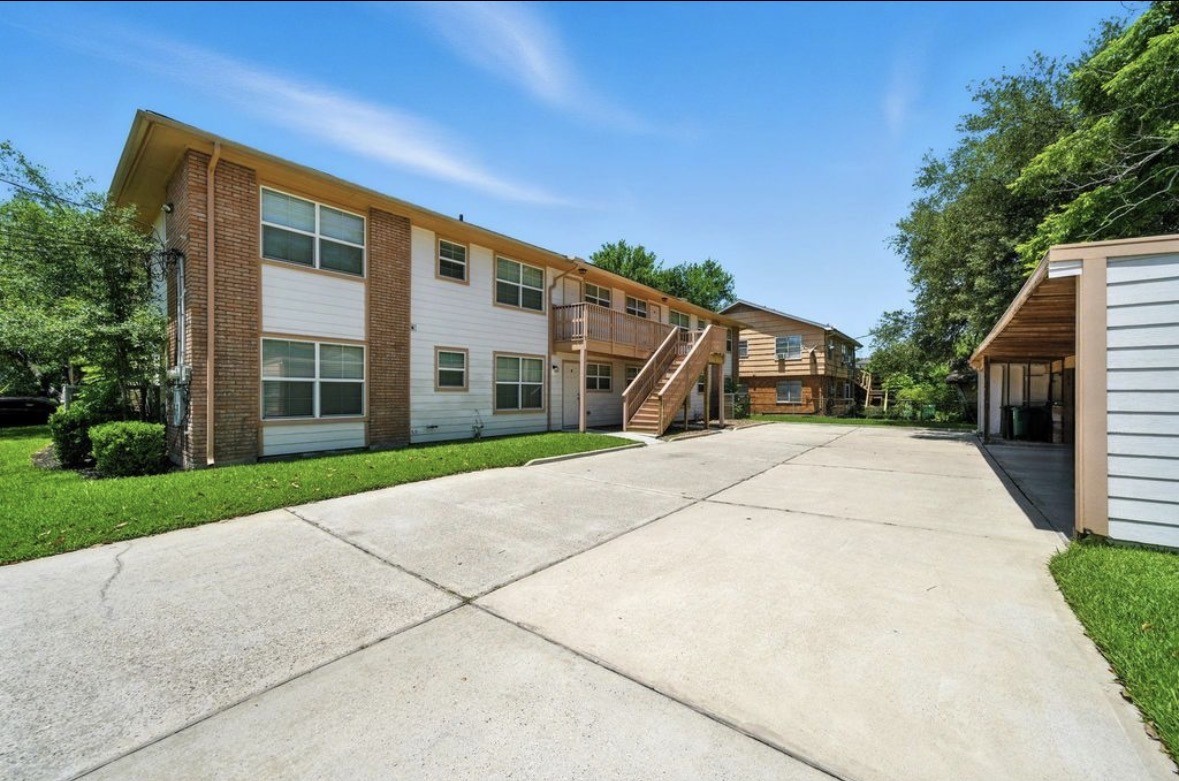 3237 Rosedale Street, Unit 2 Houston, TX 77004 - Photo 18 of 18 Parking area and rear entrance.