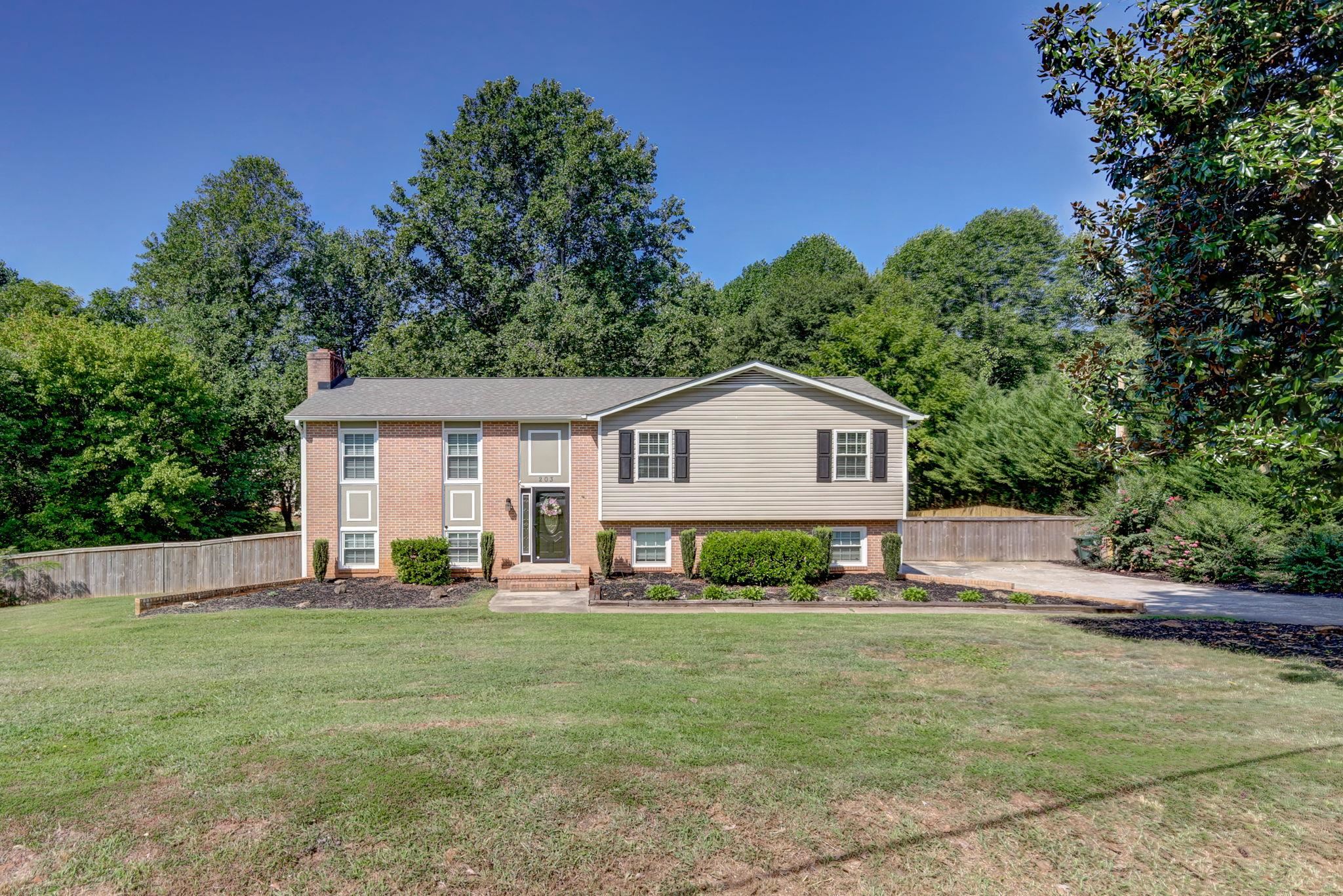 203 Timberlane Road Greer, SC 29651 - Photo 36 of 36 Gallery Image 36