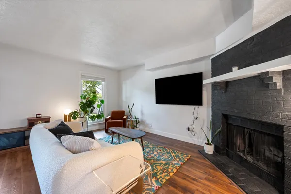 $247,500 | 222 Hickory Hill Court, Nashville, TN 37214